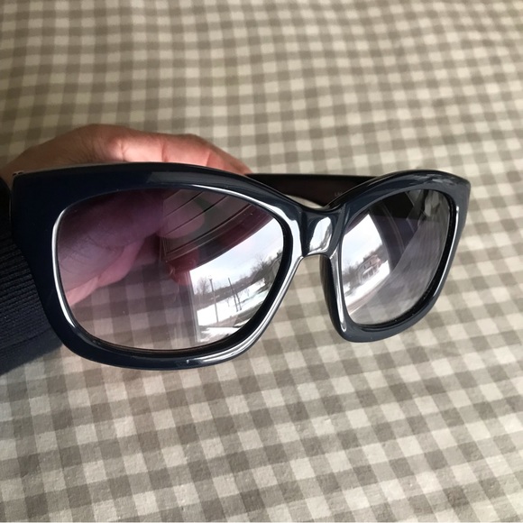 gap sunglasses - Picture 2 of 6